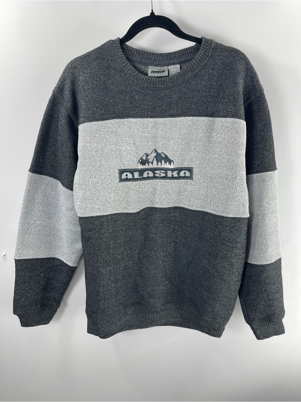 Vtg Renegade Club Men’s Unisex Gray Color-Block Alaska Medium Crew Sweatshirt